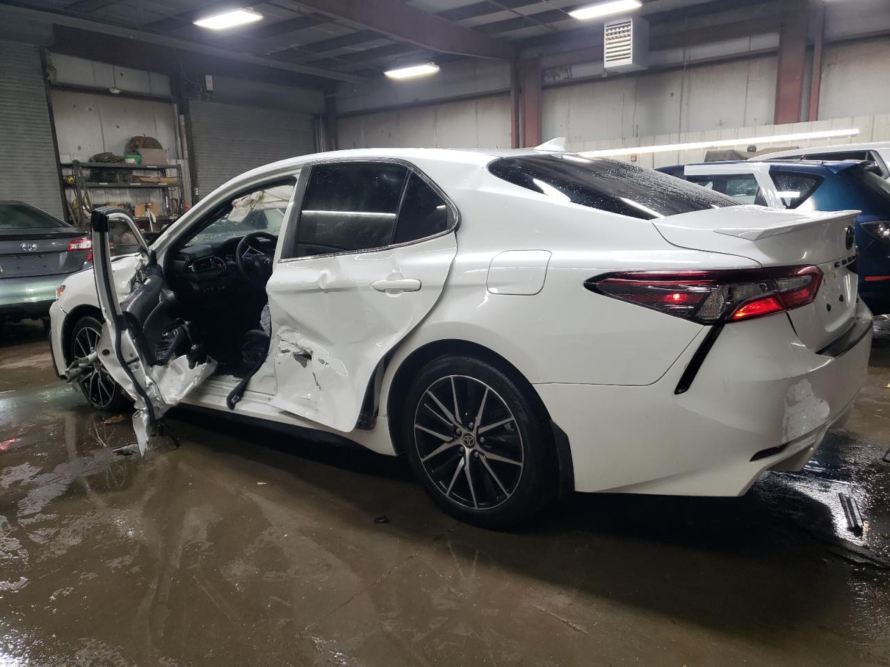 2022 TOYOTA CAMRY SE VIN:4T1G11AK2NU646461