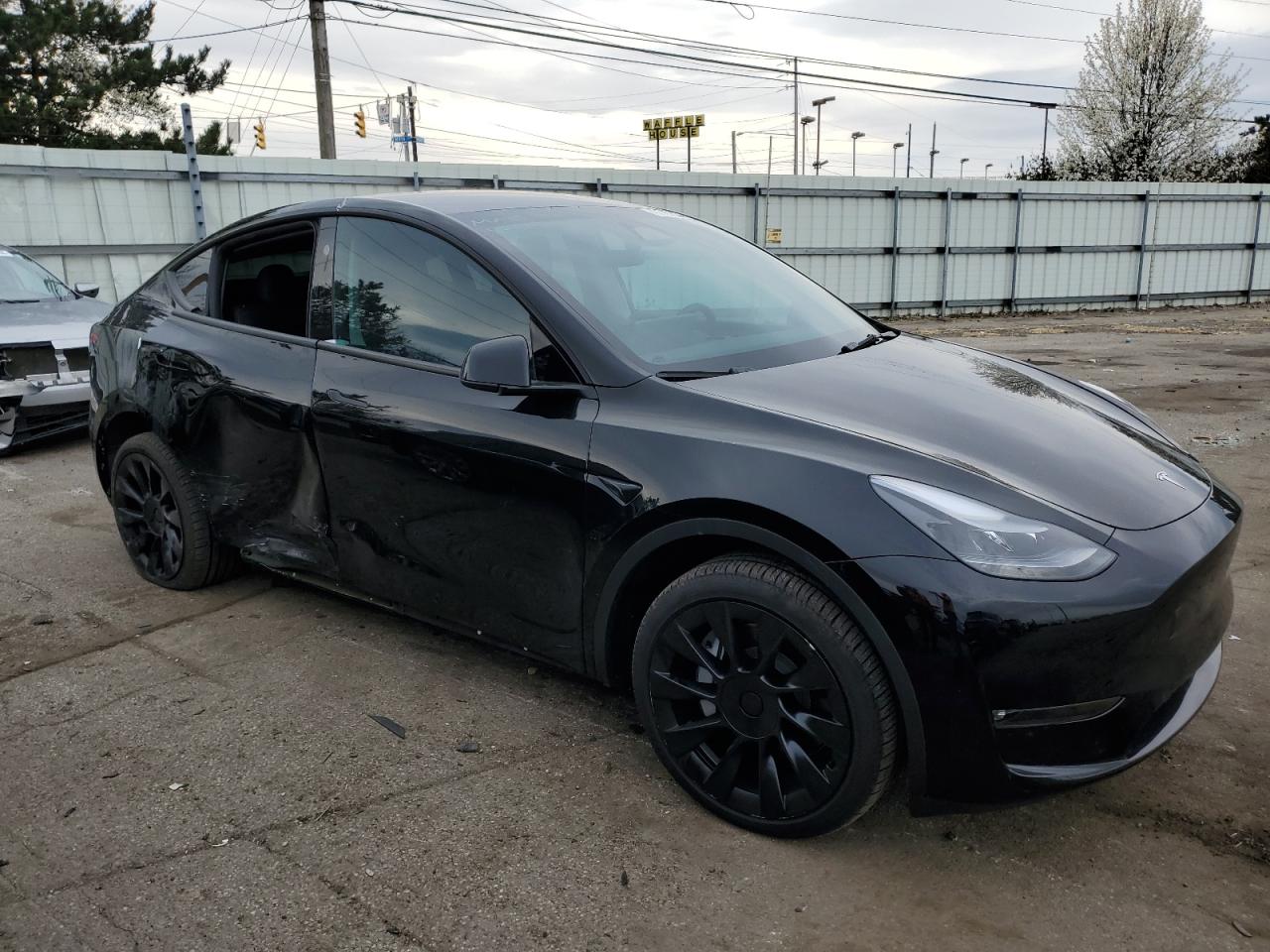 2023 TESLA MODEL Y  VIN:7SAYGDEE8PF875674