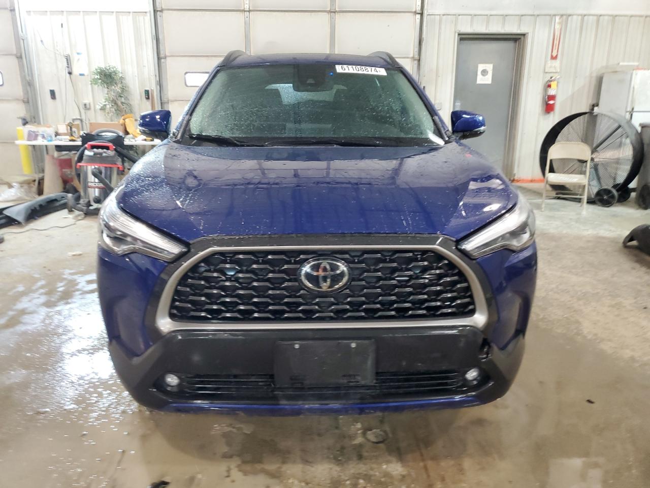 2022 TOYOTA COROLLA CROSS XLE VIN:7MUDAABG2NV039925