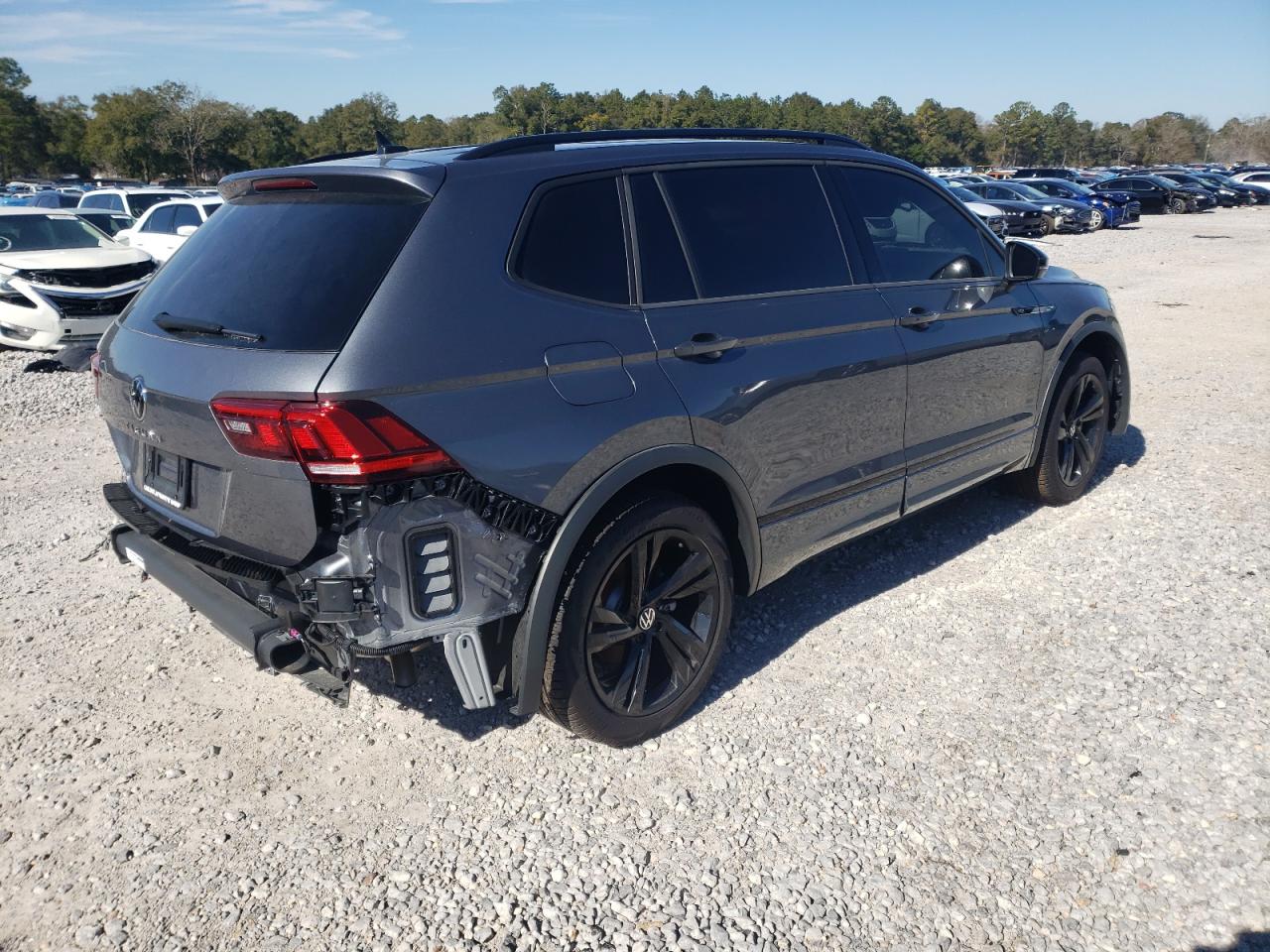 2024 VOLKSWAGEN TIGUAN SE R-LINE BLACK VIN:3VVCB7AX1RM103757