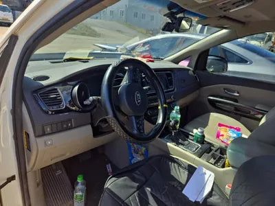 2014 Kia Carnival VIN: