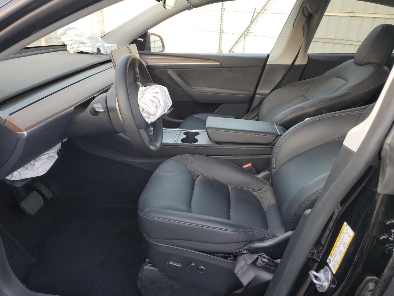 2024 TESLA MODEL Y  VIN:7SAYGDED1RF132087