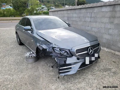 2016 Mercedes-Benz E 220 VIN: