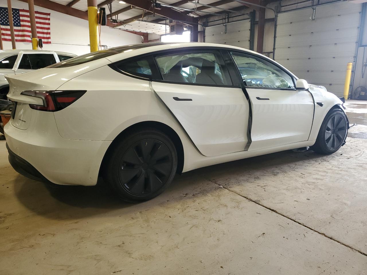 2024 TESLA MODEL 3  VIN:5YJ3E1EB3RF798569