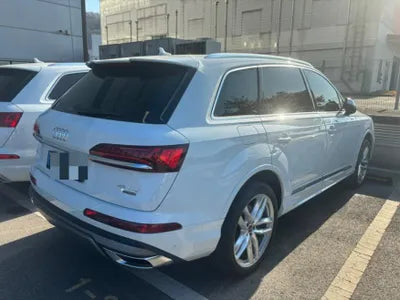 2023 Audi Q7 VIN: