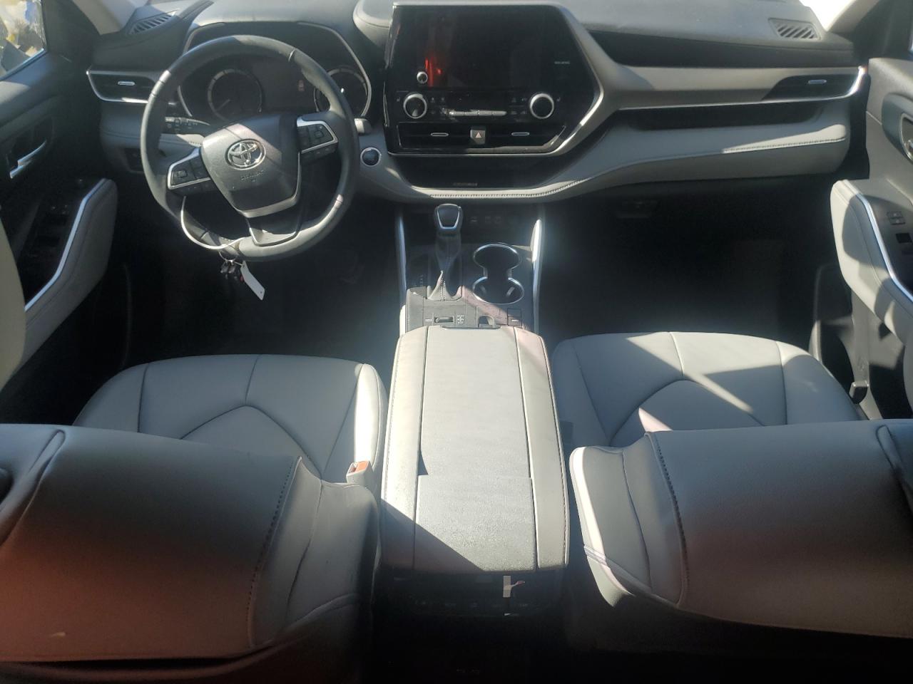 2024 TOYOTA HIGHLANDER LE VIN:5TDKDRAH9RS054364