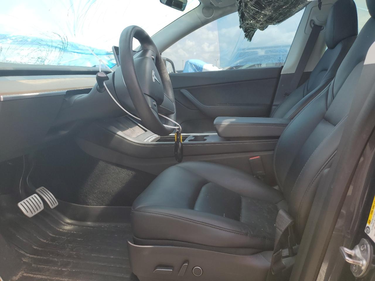 2022 TESLA MODEL Y  VIN:7SAYGDEF5NF376840