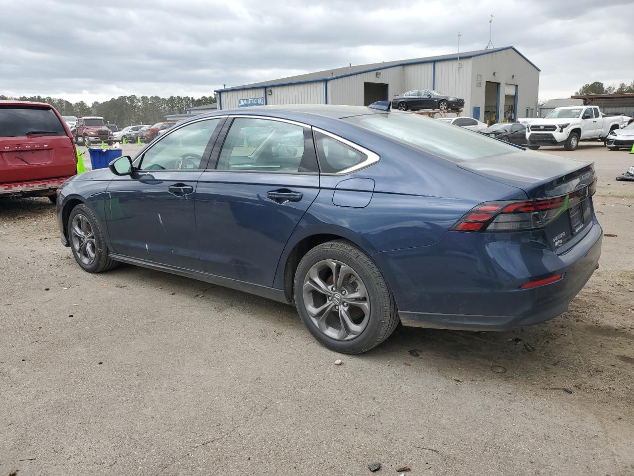 2024 HONDA ACCORD EX VIN:1HGCY1F34RA013887