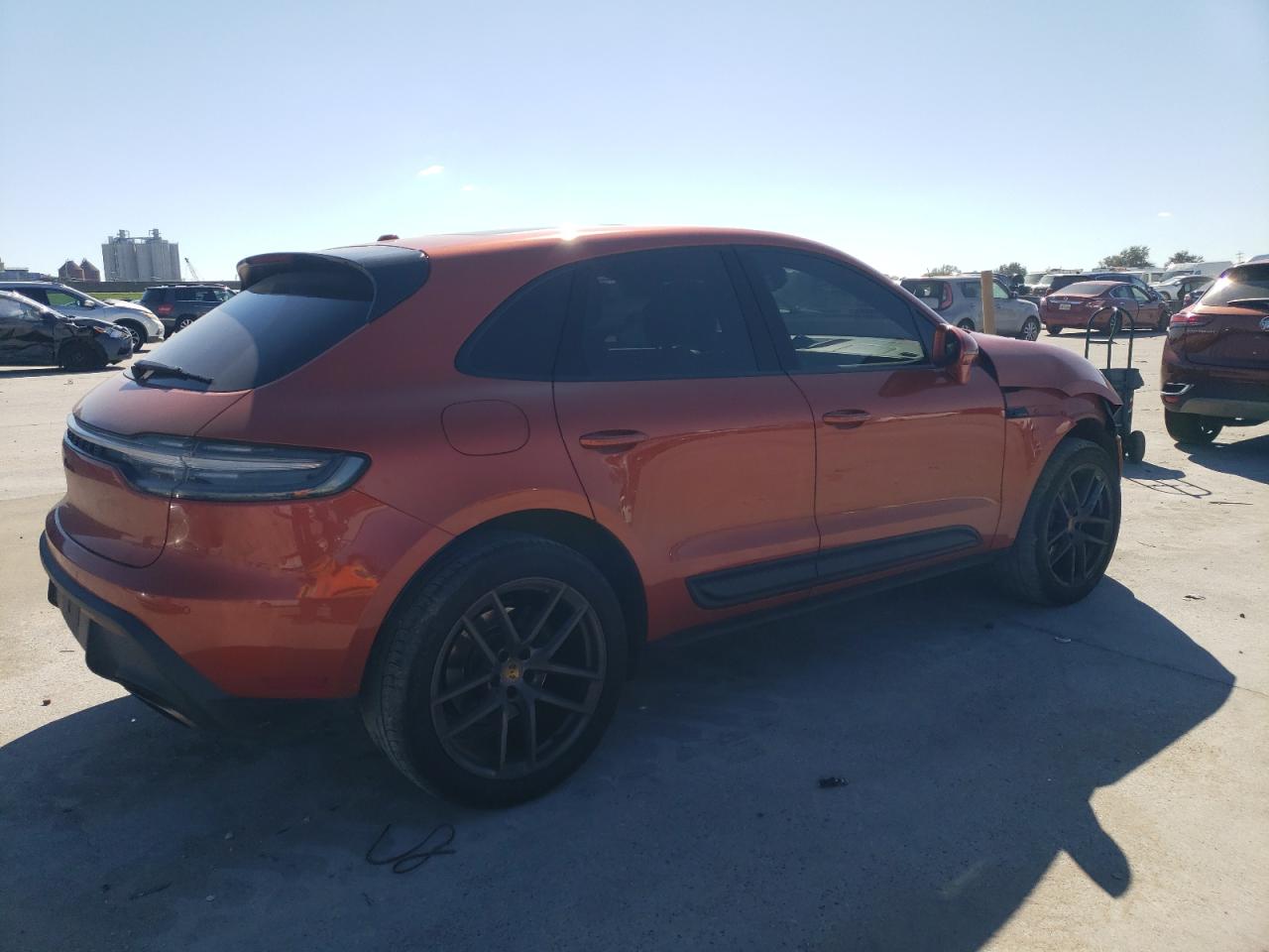 2022 PORSCHE MACAN  VIN:WP1AA2A55NLB03412