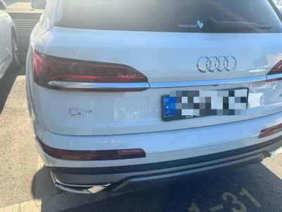2023 Audi Q7 VIN: