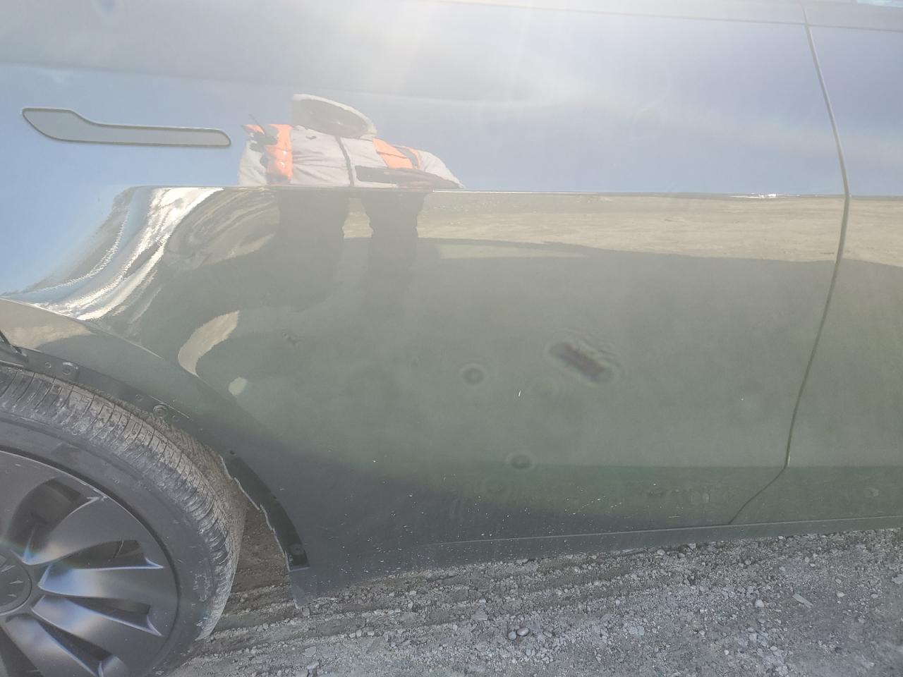 2024 TESLA MODEL Y  VIN:7SAYGDEF2RA329252