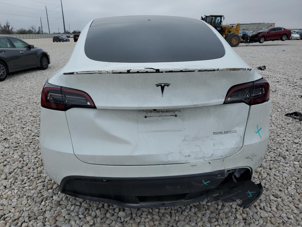 2023 TESLA MODEL Y  VIN:7SAYGDEF2PF663121