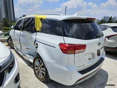 2016 Kia Carnival VIN: