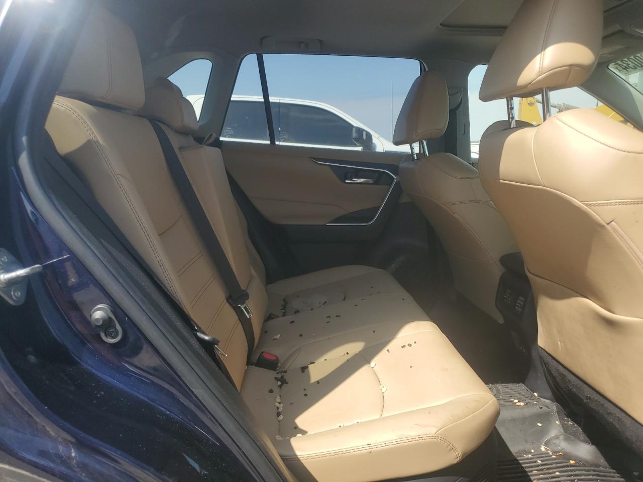 2022 TOYOTA RAV4 XLE PREMIUM VIN:JTMB6RFV1ND059363