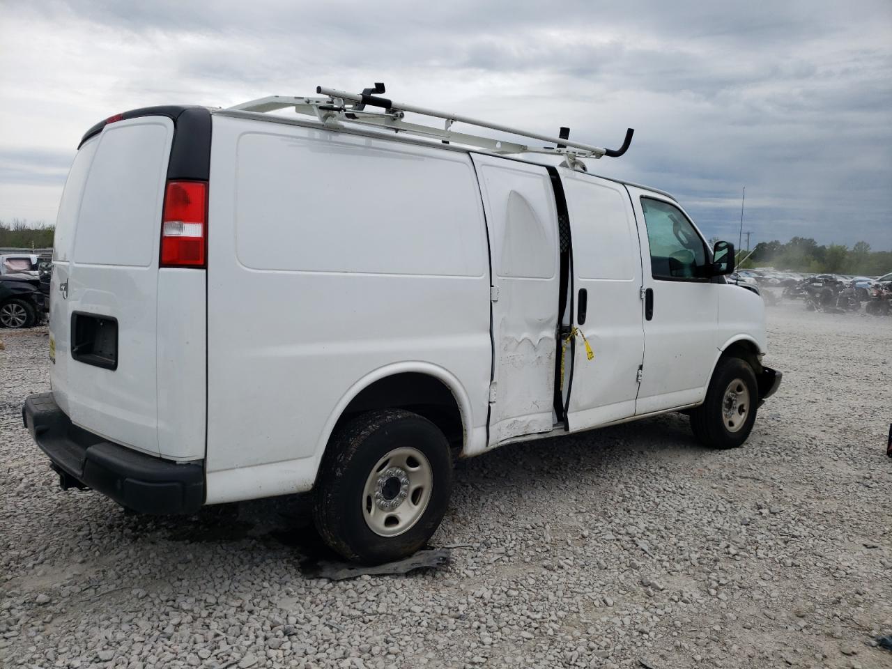 2022 CHEVROLET EXPRESS G2500  VIN:1GCWGAFP2N1222945