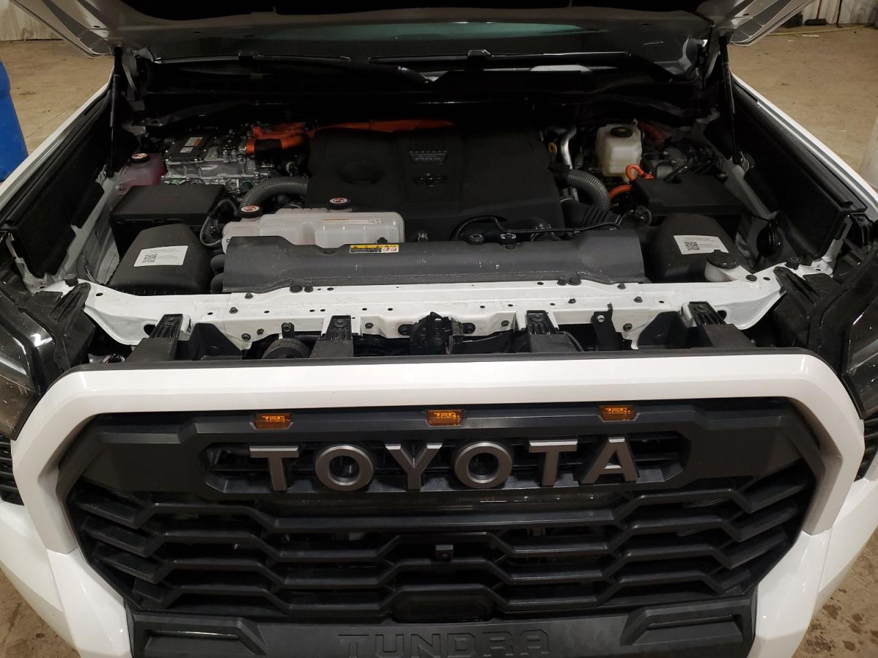 2024 TOYOTA TUNDRA CREWMAX LIMITED VIN:5TFPC5DB7RX044287