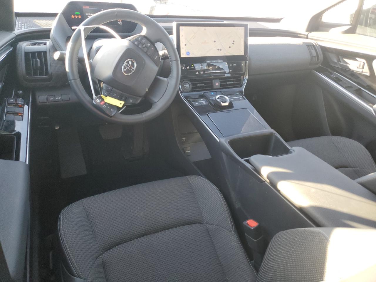 2024 TOYOTA BZ4X XLE VIN:JTMAAAAA0RA033070