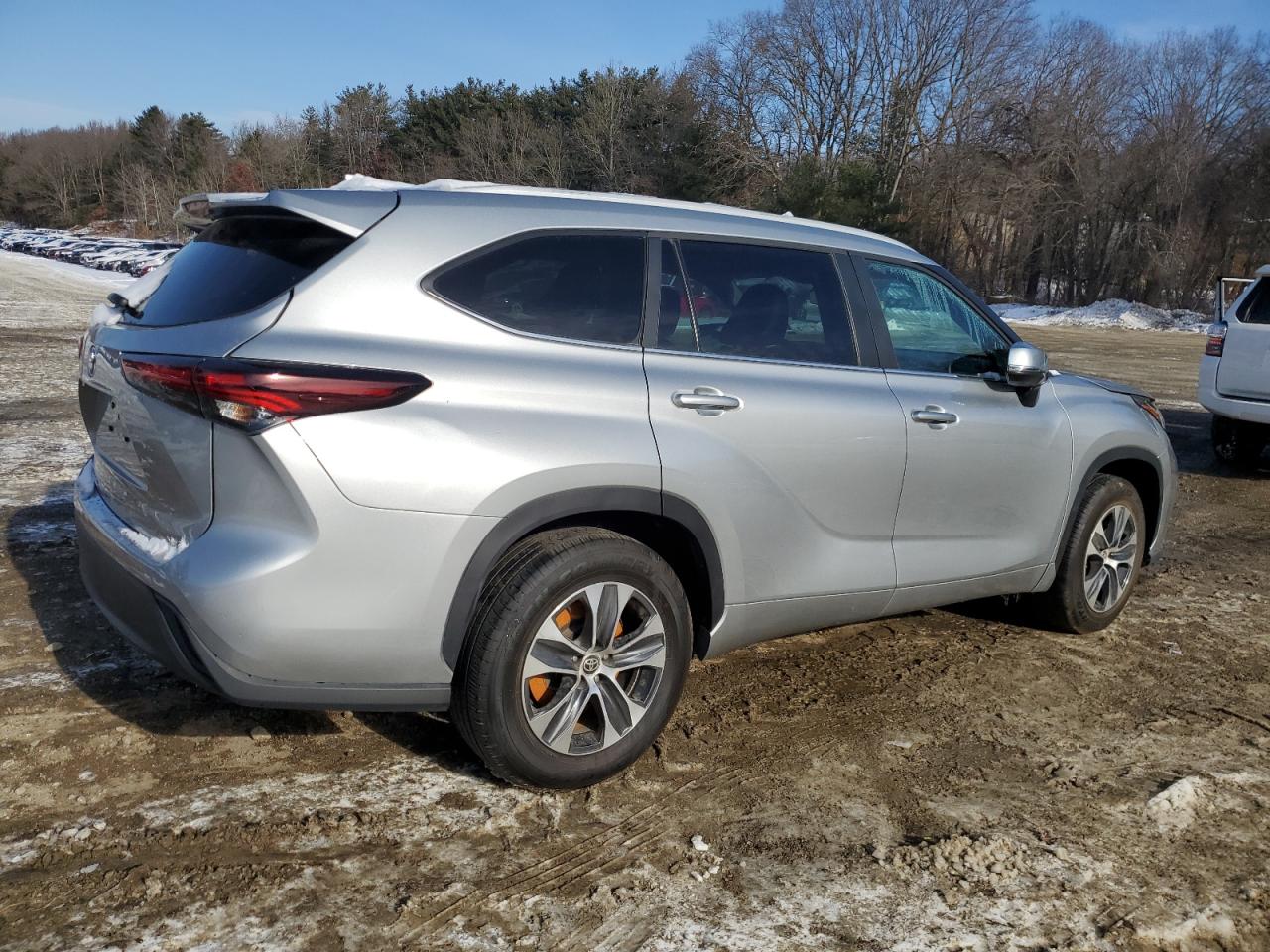 2024 TOYOTA HIGHLANDER LE VIN:5TDKDRAH3RS534450