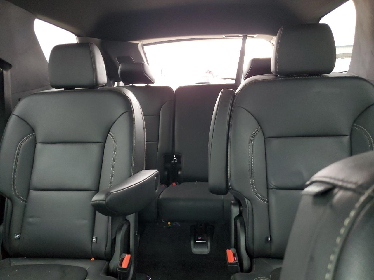 2023 CHEVROLET TRAVERSE LT VIN:1GNEVHKW5PJ207048