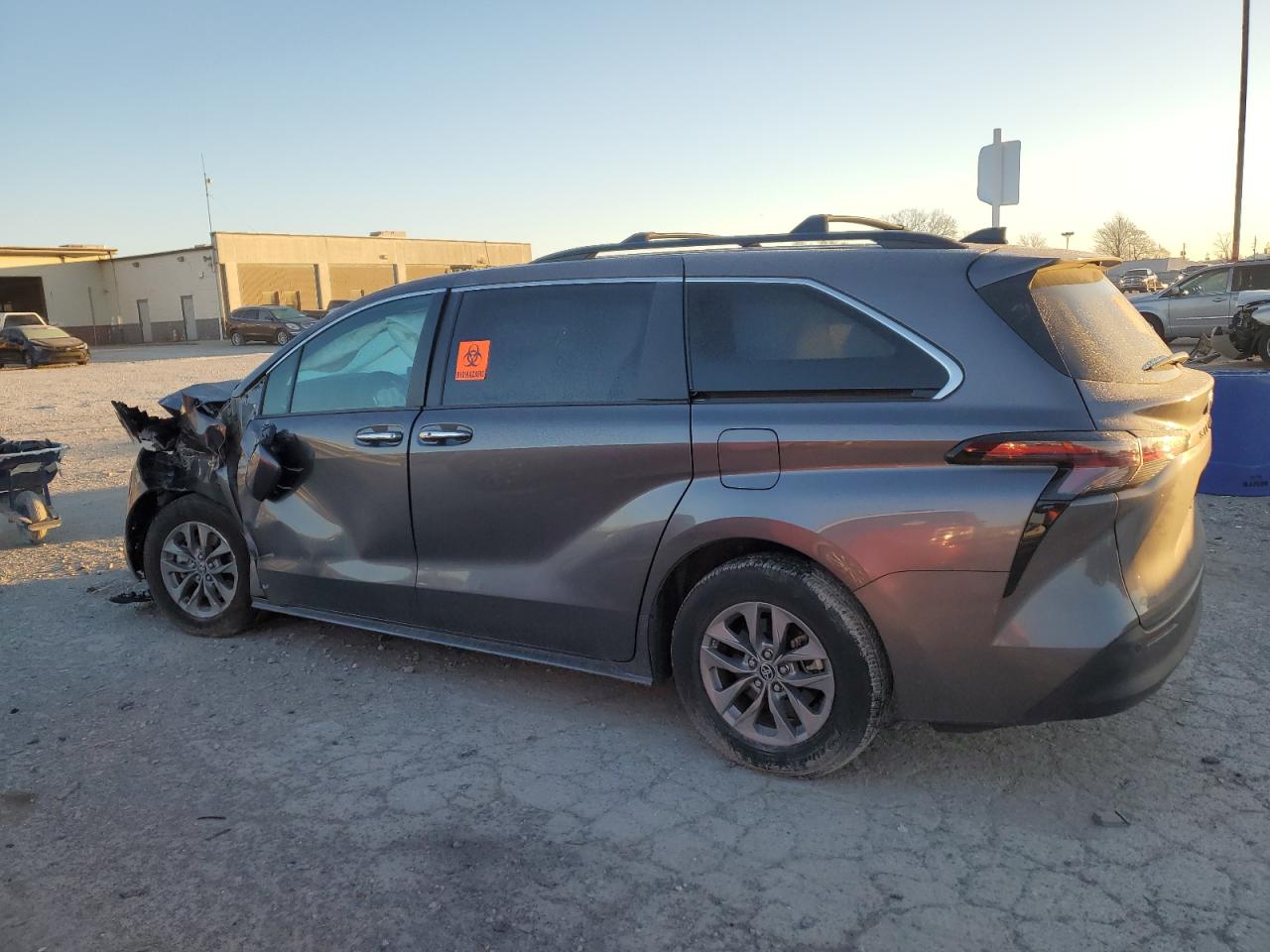 2023 TOYOTA SIENNA XLE VIN:5TDYRKEC2PS175672