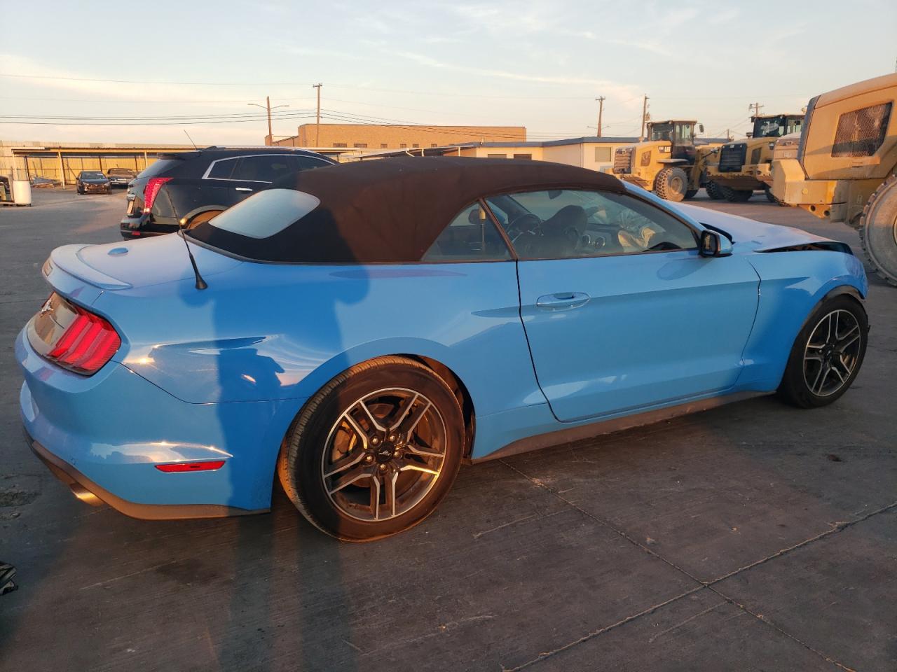 2022 FORD MUSTANG  VIN:1FATP8UH1N5115987