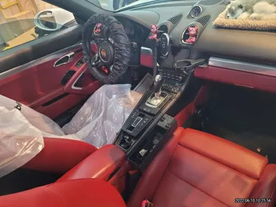 2017 Porsche Boxster VIN: