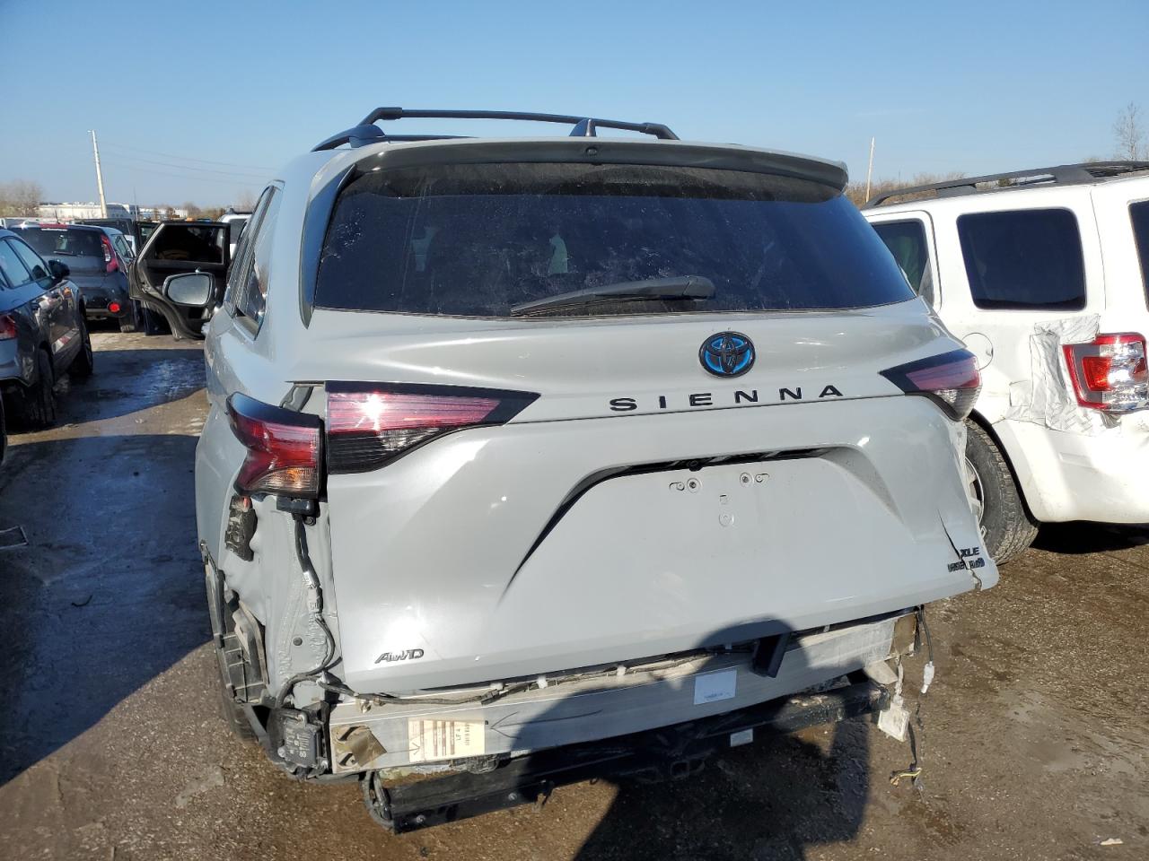 2022 TOYOTA SIENNA XLE VIN:5TDASKFC5NS047766