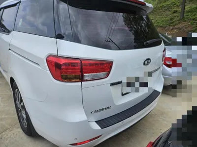 2017 Kia Carnival VIN: