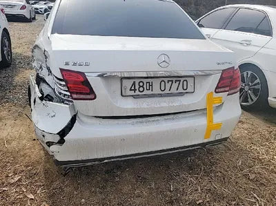 2016 Mercedes-Benz E 250 WDDHF9HB4GB273085 VIN:WDDHF9HB4GB273085