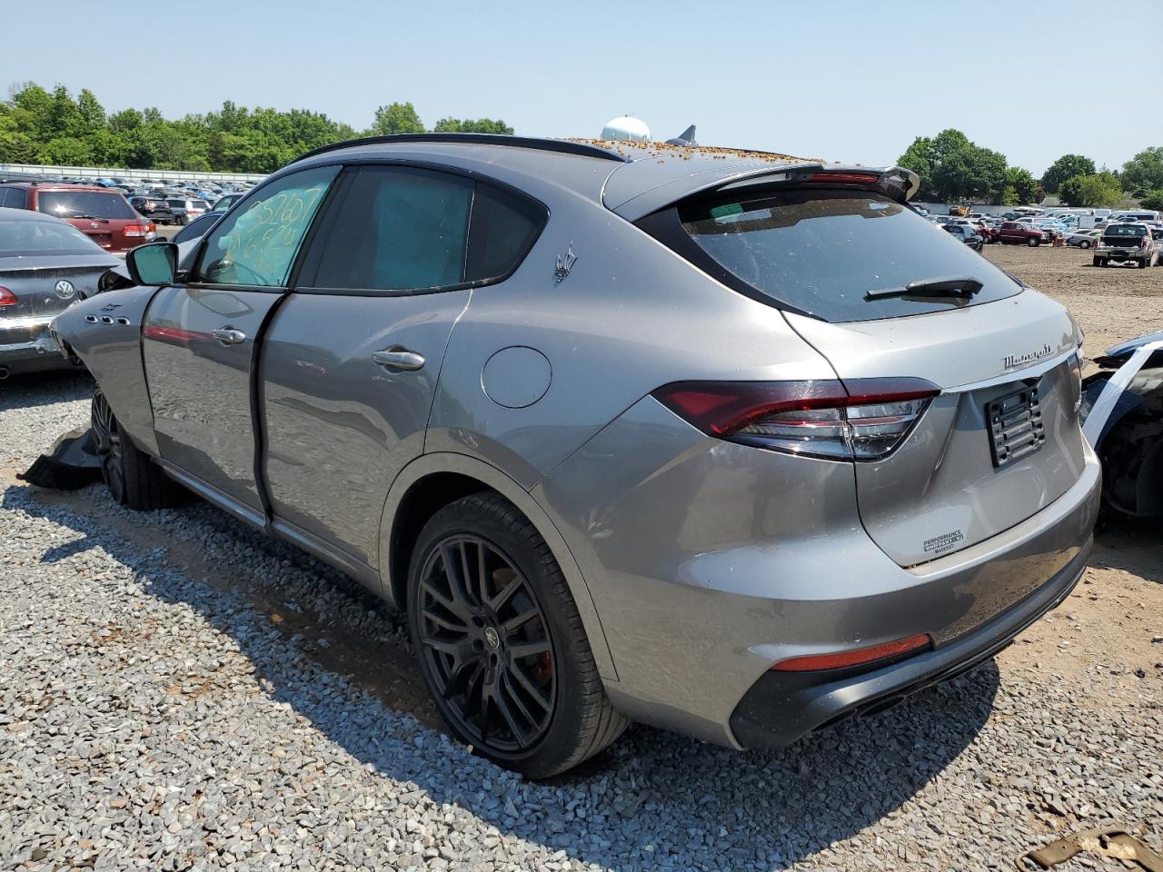 2022 MASERATI LEVANTE BASE VIN:ZN661XUA7NX383113