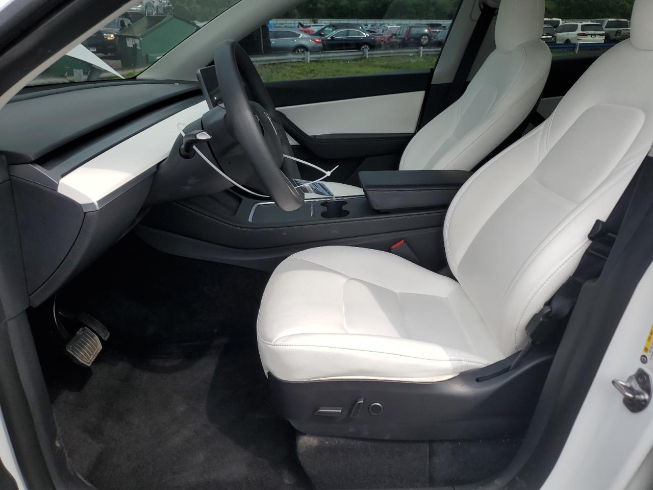 2022 TESLA MODEL Y  VIN:7SAYGDEE5NF312028