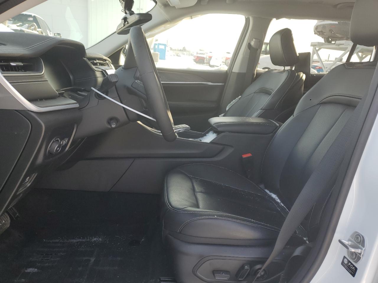 2024 JEEP GRAND CHEROKEE L LIMITED VIN:1C4RJKBGXR8943201