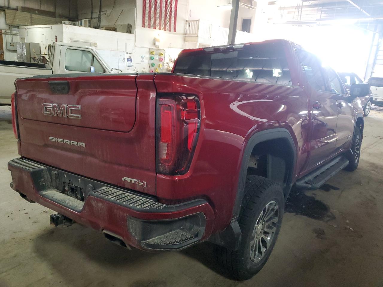 2022 GMC SIERRA K1500 AT4 VIN:1GTPUEEL1NZ535120