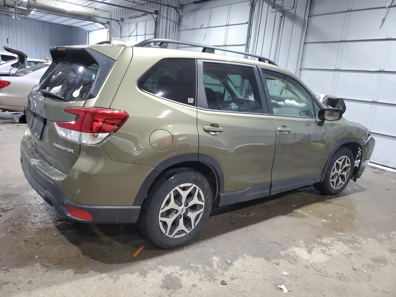 2022 SUBARU FORESTER PREMIUM VIN:JF2SKAEC0NH476030