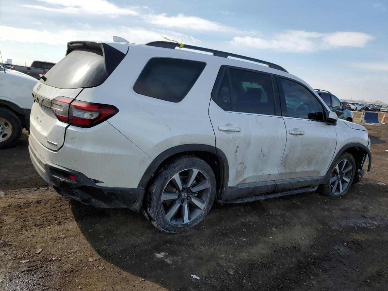 2023 HONDA PILOT TOURING VIN:5FNYG1H71PB010909