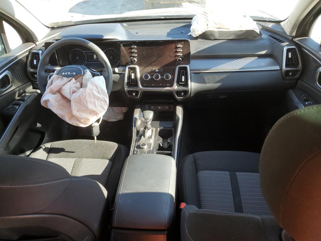 2022 KIA SORENTO LX VIN:5XYRGDLC3NG159872