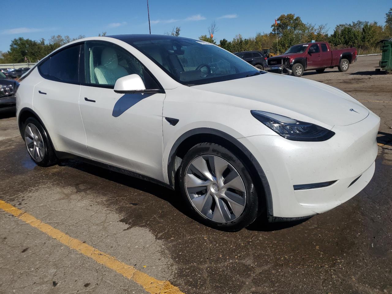 2022 TESLA MODEL Y  VIN:7SAYGAEE9NF396109