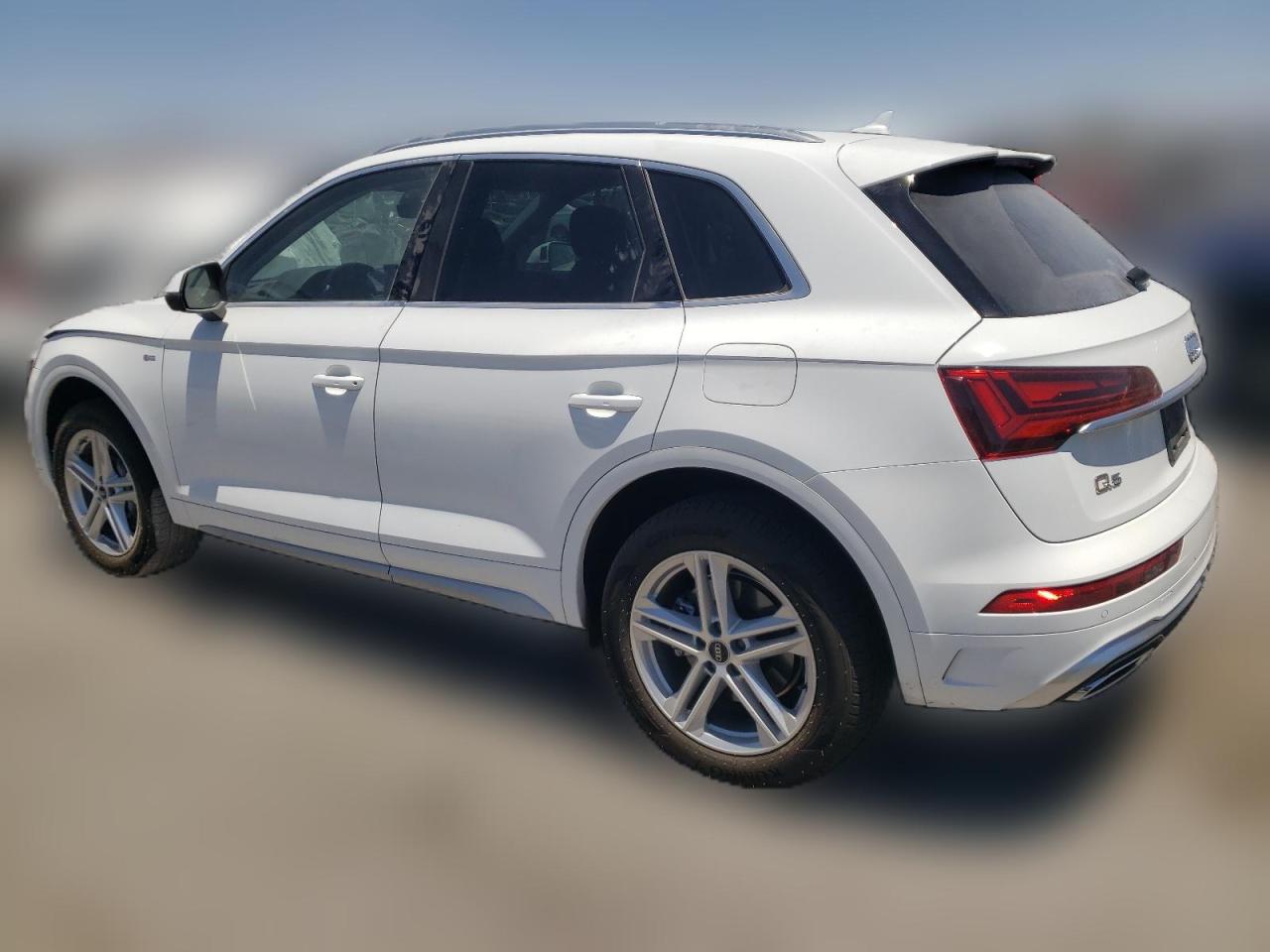 2024 AUDI Q5 E PREMIUM 55 VIN:WA1G2AFY3R2055503