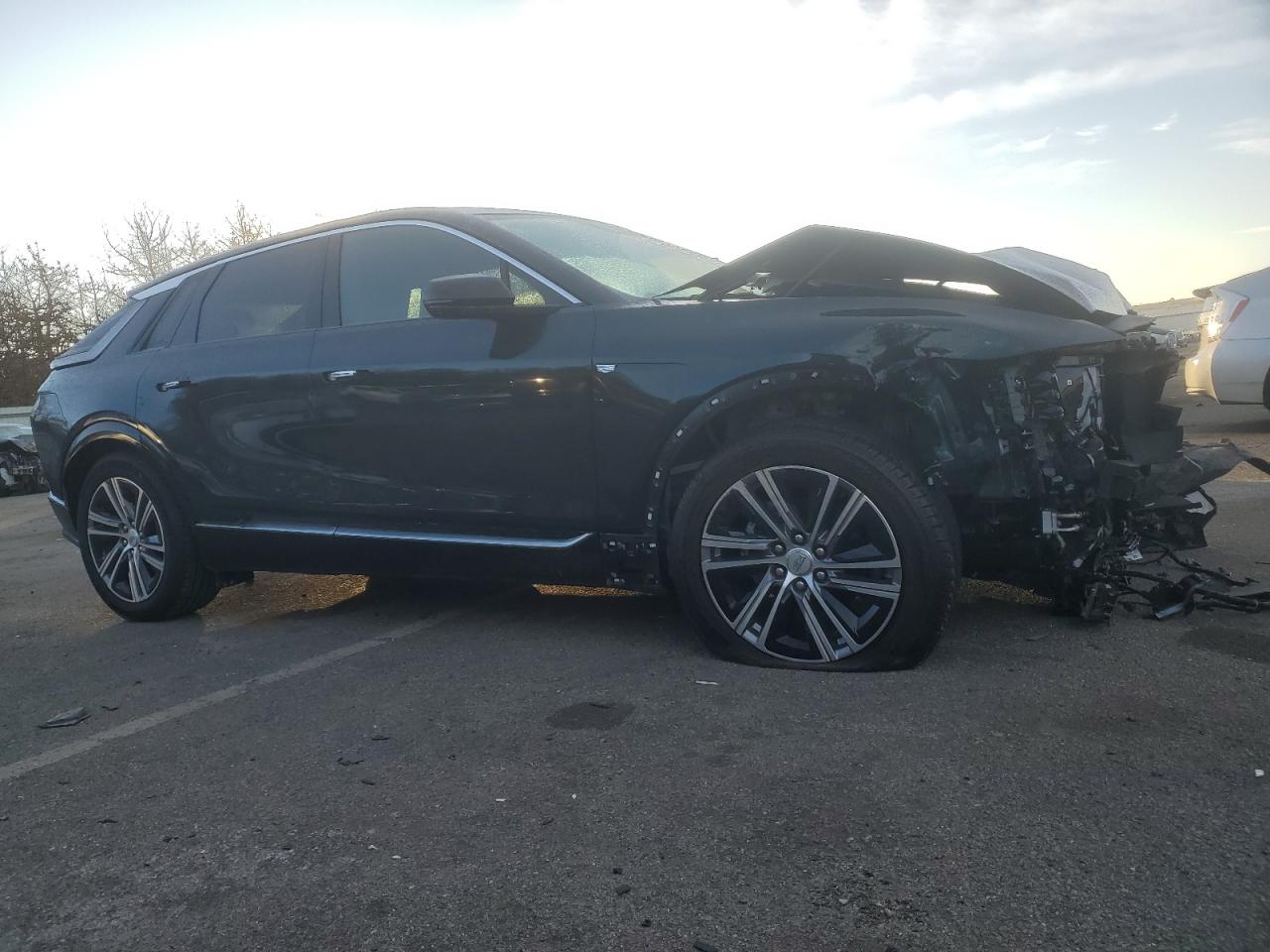 2024 CADILLAC LYRIQ LUXURY VIN:1GYKPRRL0RZ105680
