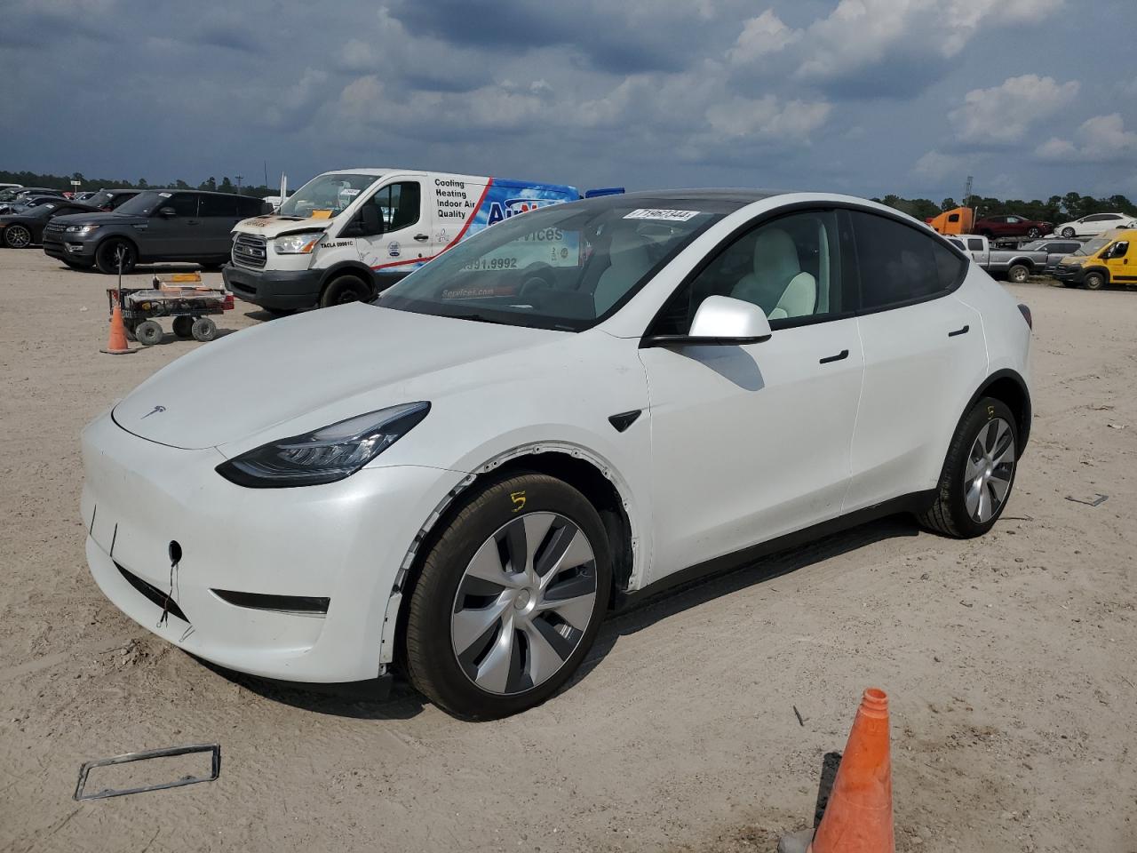 2023 TESLA MODEL Y  VIN:7SAYGDEE0PA147912