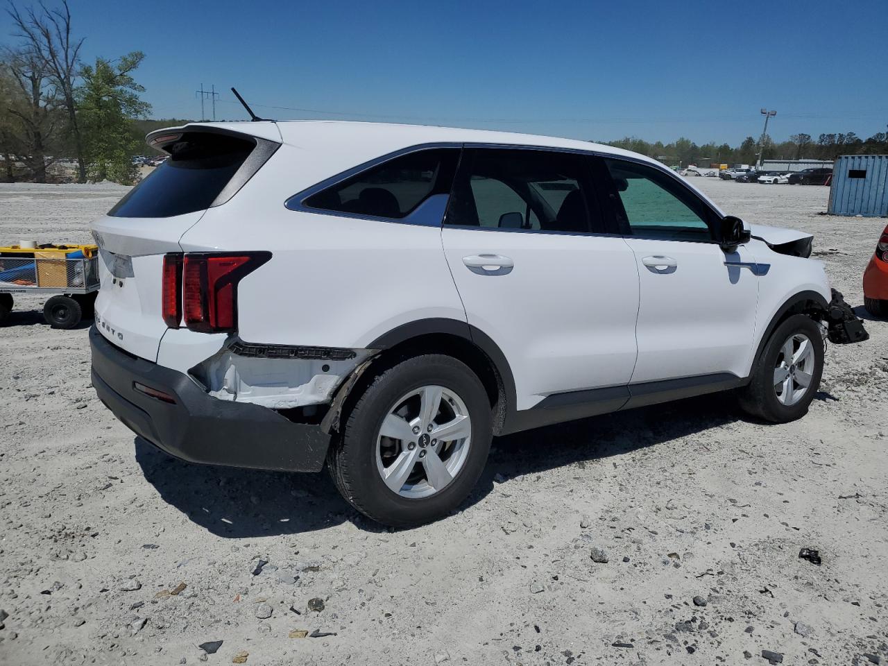 2022 KIA SORENTO LX VIN:5XYRG4LC9NG111583