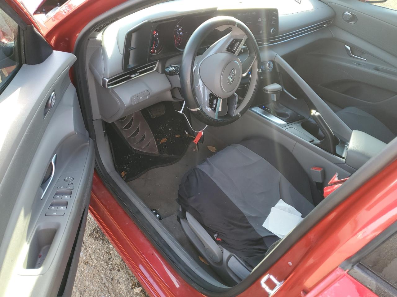 2023 HYUNDAI ELANTRA SEL VIN:5NPLM4AG6PH105112