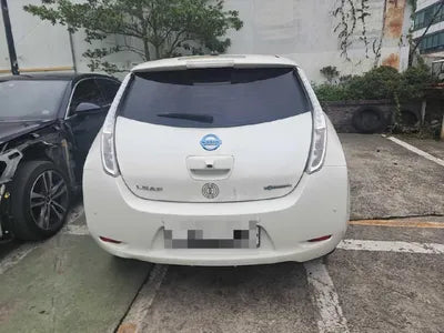 2015 Nissan Leaf VIN: