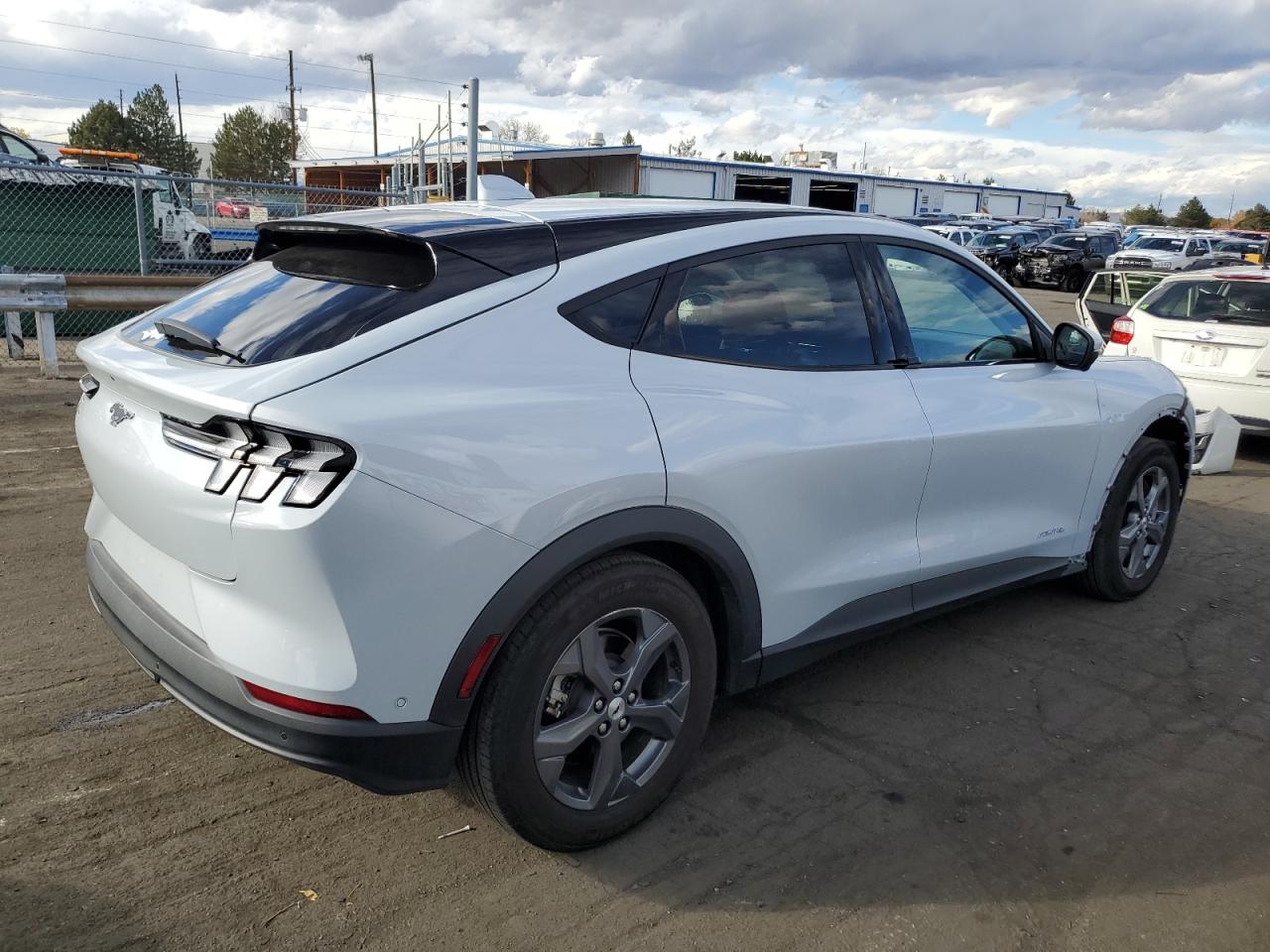 2022 FORD MUSTANG MACH-E SELECT VIN:3FMTK1SS0NMA42678