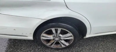 2015 Mercedes-Benz E 220 VIN: