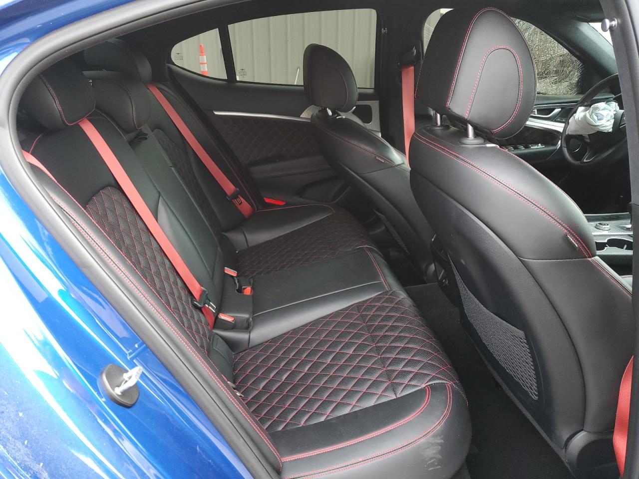 2022 GENESIS G70 BASE VIN:KMTG54TE1NU094180