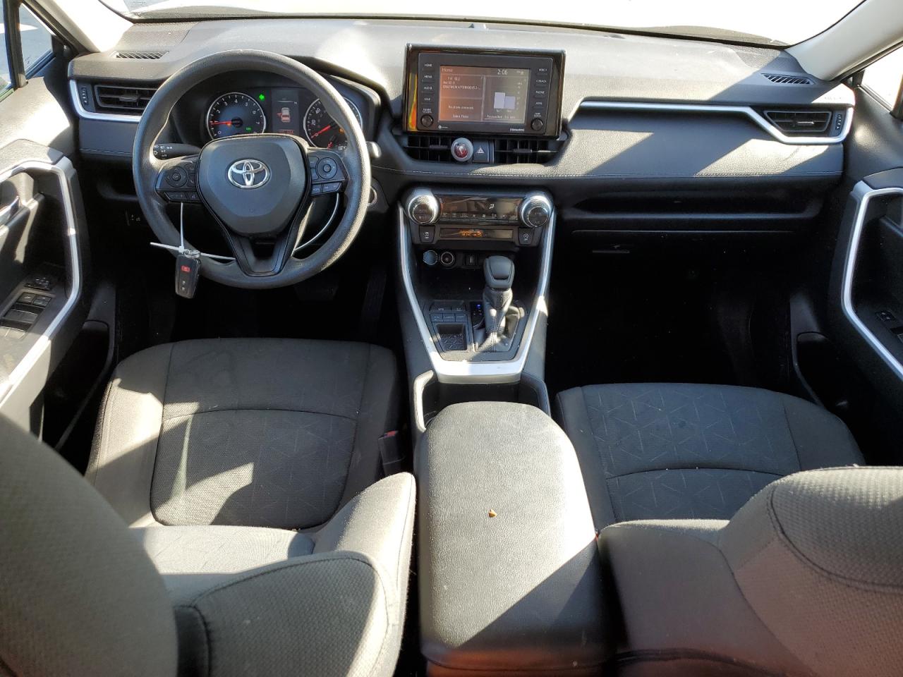 2022 TOYOTA RAV4 XLE VIN:2T3W1RFV8NW206412