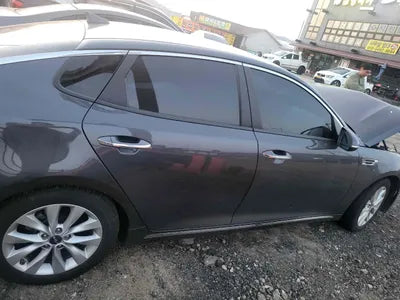 2016 Kia K5 KNAGX411BGA091816 VIN:KNAGX411BGA091816