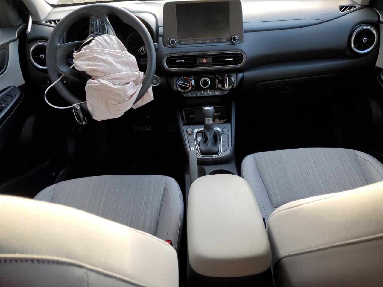 2022 HYUNDAI KONA SEL VIN:KM8K6CAB8NU831847