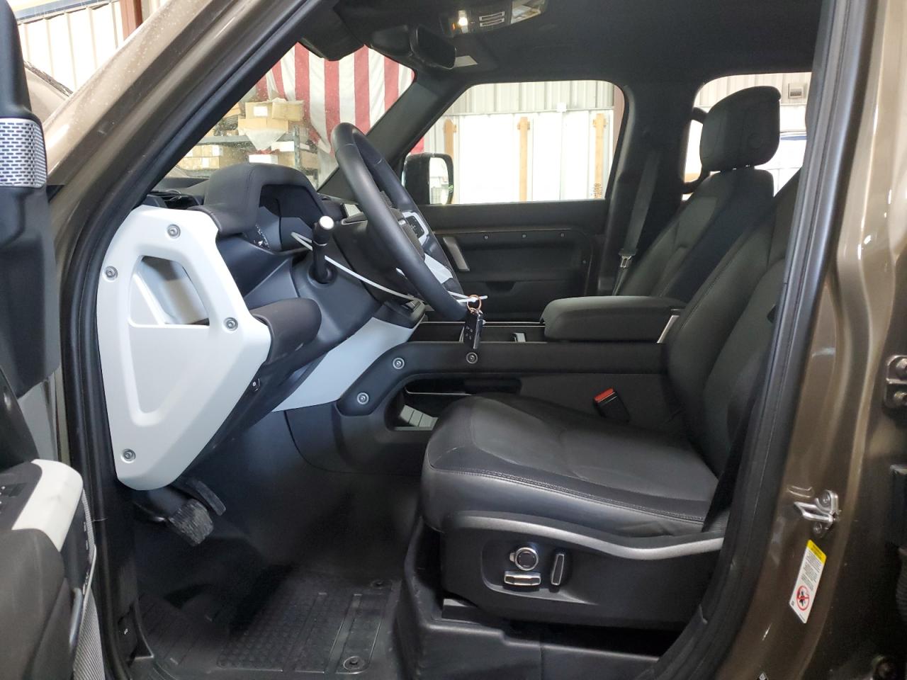 2023 LAND ROVER DEFENDER 130 X-DYNAMIC SE VIN:SALE2FEU0P2209020